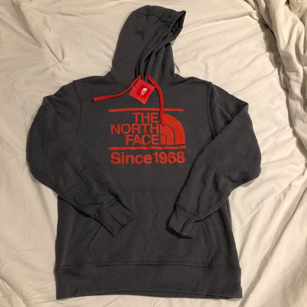 NWT The North Face Sweatshirt